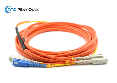 Modo che condiziona il rivestimento a fibra ottica del cavo di toppa LSZH con i connettori della st MU dello Sc FC di LC